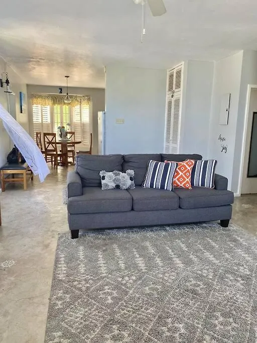 Coastal Beauty - Beautiful Penthouse Condo In Ocho Rios 0*,  Jamajka