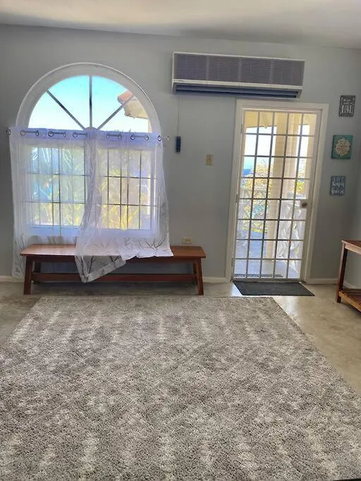 Coastal Beauty - Beautiful Penthouse Condo In Ocho Rios